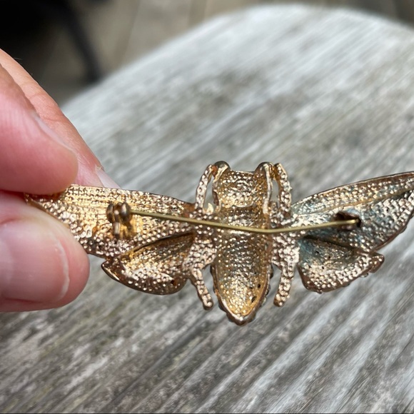 Stunning insect Brooch - Picture 5 of 6